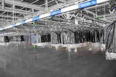 服装定制智能工厂的物流系统建设